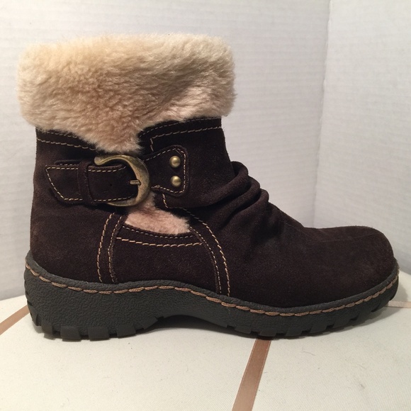 bare traps suede boots